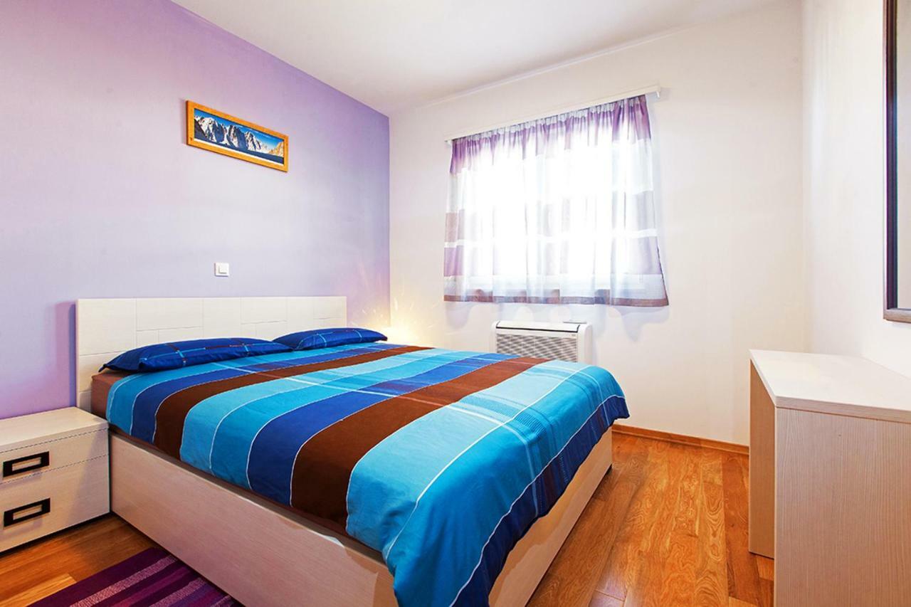 Free Beach Parking Apartmán *